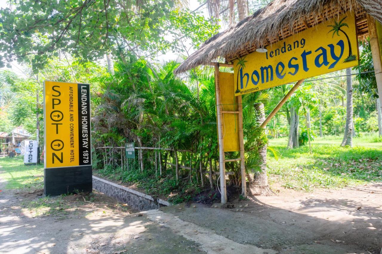 Spot On 1879 Lendang Homestay Mangsit Kültér fotó